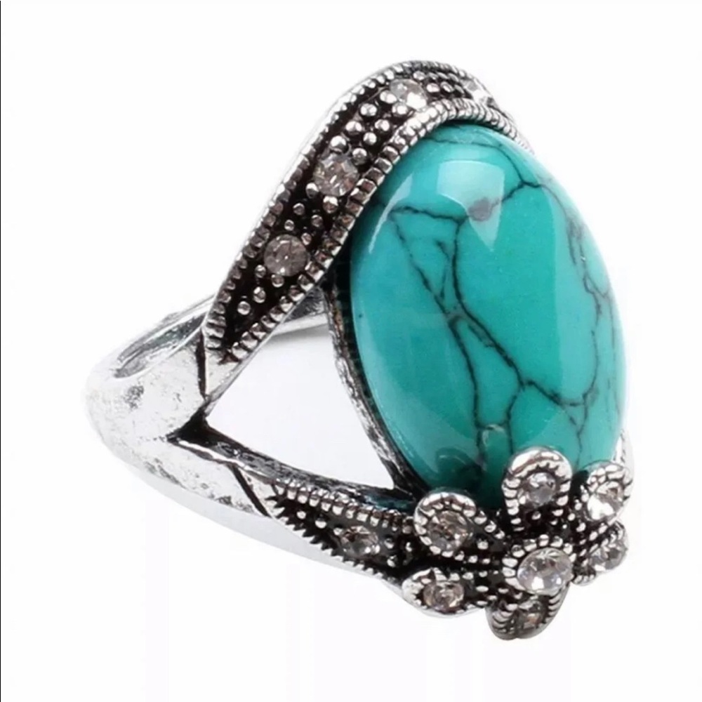 Oval Turquoise Ring